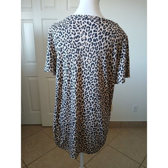 FREE KISSES Womens Blouse Top Animal‎ Print Short Sleeve Round Neck 1X Safari - Picture 4 of 14